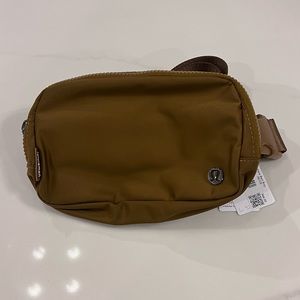 NWT Lululemon Everywhere Belt Bag